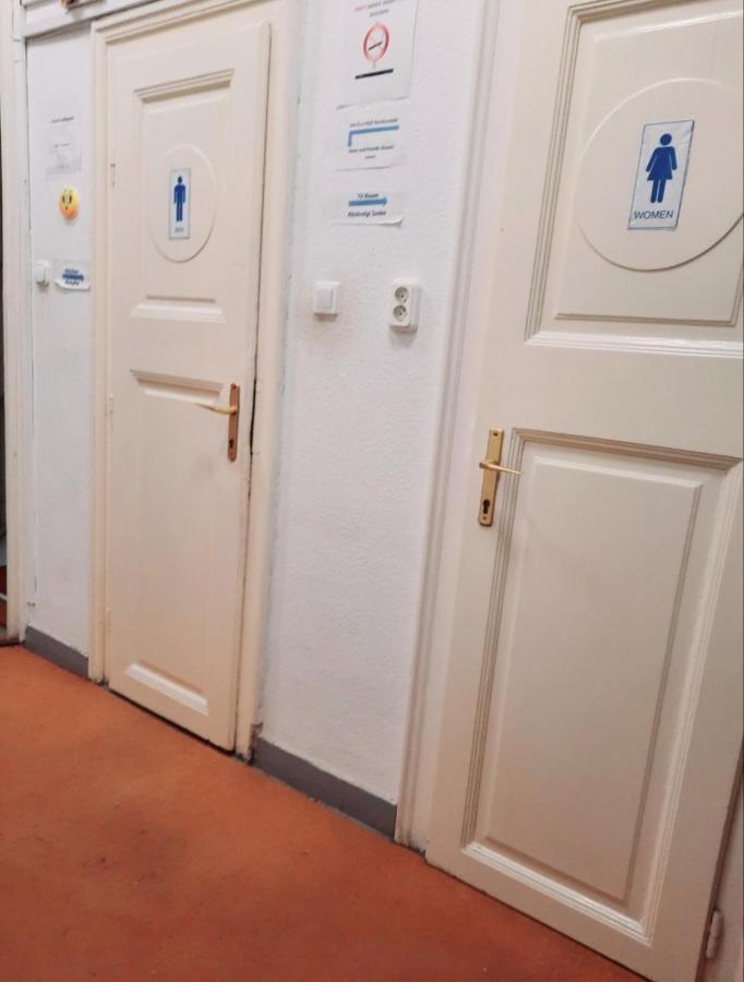 Lamis Hostel 布达佩斯 外观 照片
